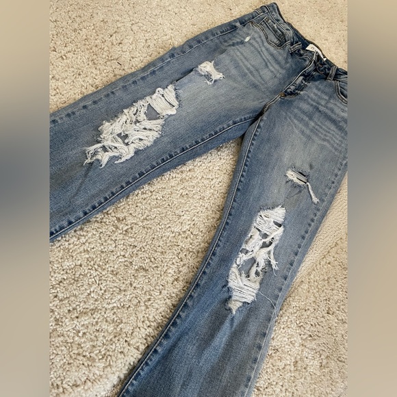 High Waisted Distressed Mom Jeans - Picture 3 of 8